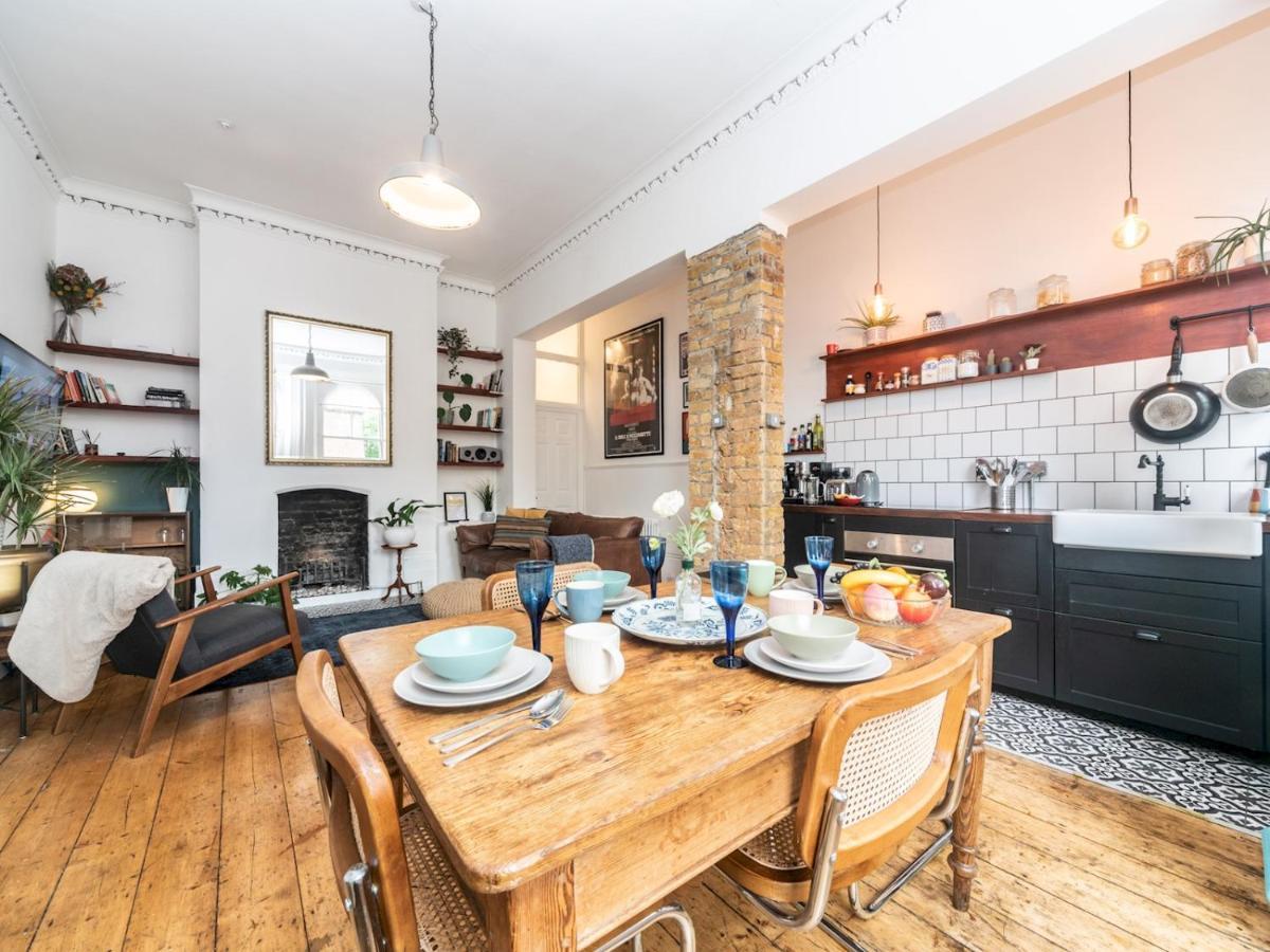 Pass The Keys Rustic And Quirky Flat In Charming Charlton Village Londen Buitenkant foto