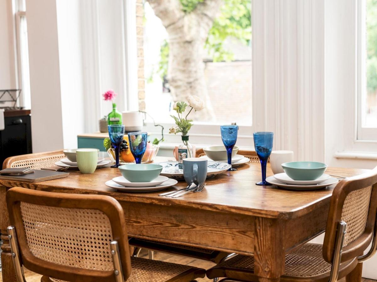 Pass The Keys Rustic And Quirky Flat In Charming Charlton Village Londen Buitenkant foto