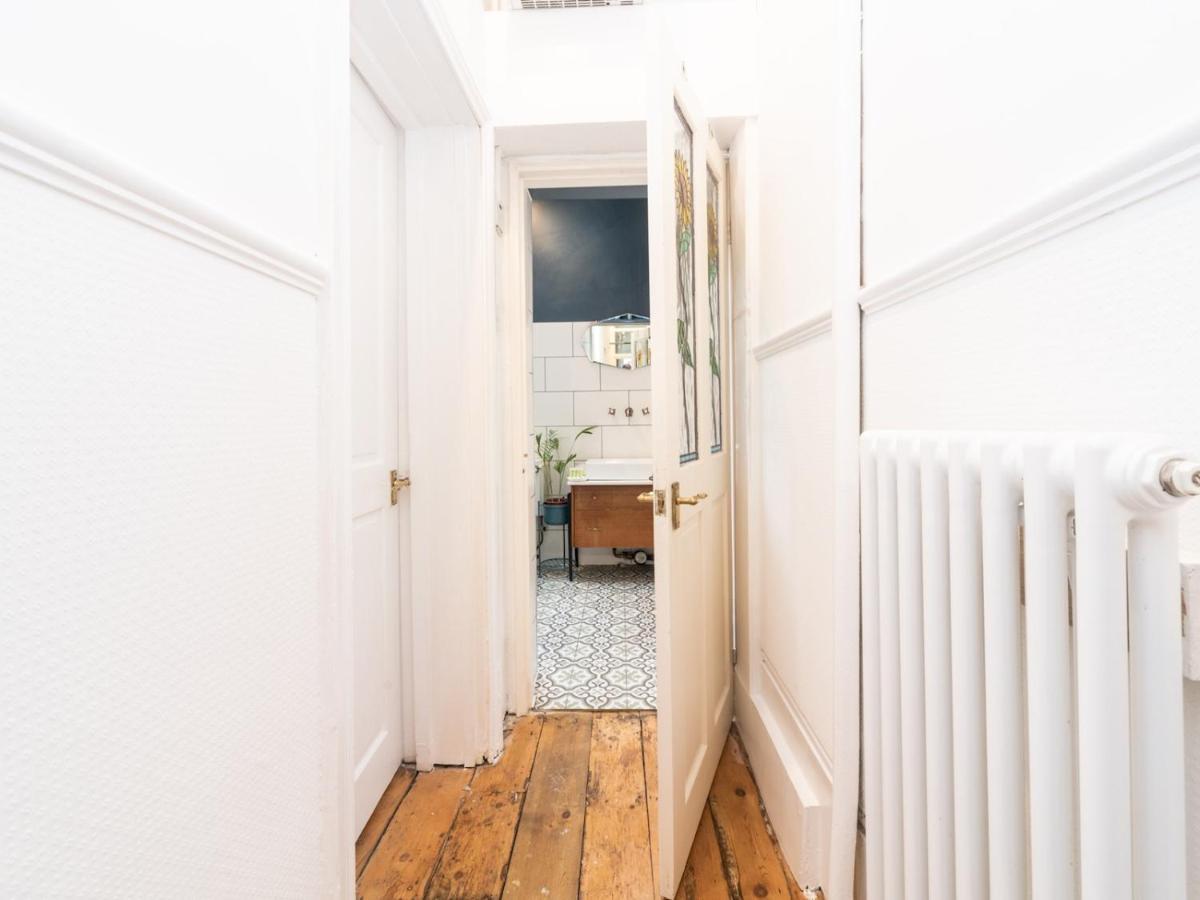 Pass The Keys Rustic And Quirky Flat In Charming Charlton Village Londen Buitenkant foto