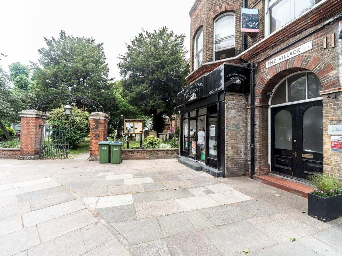Pass The Keys Rustic And Quirky Flat In Charming Charlton Village Londen Buitenkant foto