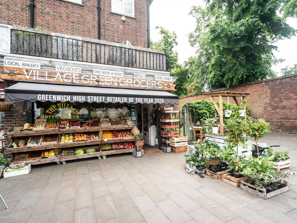 Pass The Keys Rustic And Quirky Flat In Charming Charlton Village Londen Buitenkant foto